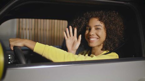 How to wave in your MINI