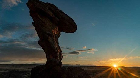 Hiking in the social distance: Balanced Rock — poised for exploration