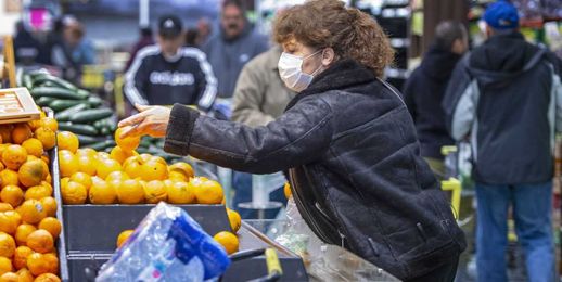 No, You Don't Actually Have To Wipe Down Your Groceries