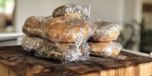 This Bagel Slicing-and-Freezing Technique Will Change Your Life