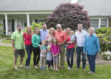 Photo studio offering free portraits to mark anniversary