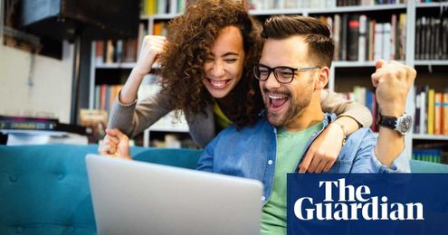 Picture rounds and prizes: how to host the perfect virtual pub quiz