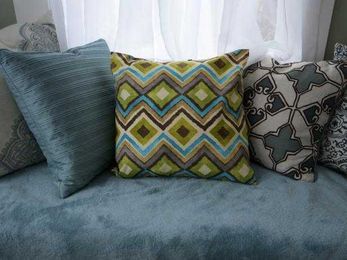 3 Ways to Make No-Sew Throw Pillows