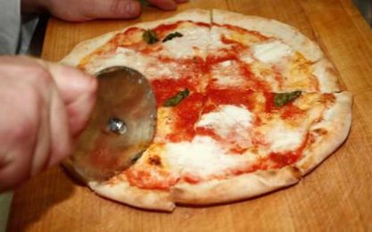 Survive and thrive: Pilgrims get a pizza the delivery action