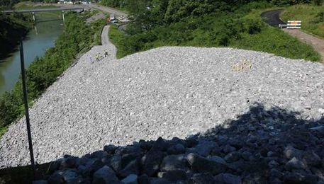 The American Revolutionary War, a Failed Slope, and Geogrids