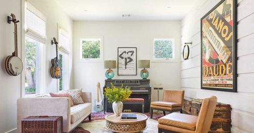 7 Simple Tips for Mixing Vintage Furnishings with Everyday Decor