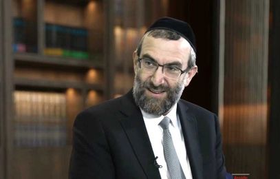 Rabbi Dov Keilson Teaches Us How to Really Open Our Eyes