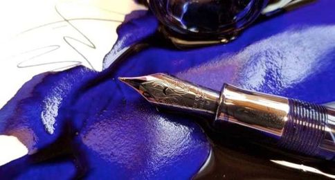 What Made Black And Blue Pens Standard? A Colorful Look at Ink