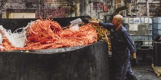 Process: Watch a 147-Year-Old Paper Mill Produce a ‘Black Licorice’ Roll