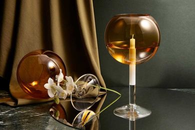 This Luxe Candle Holder Uses Water to Determine Burn Time