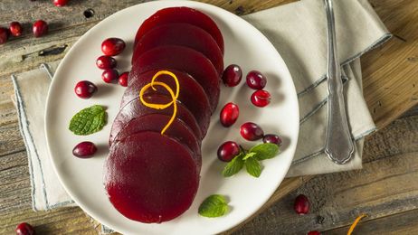 Why you should think twice before eating canned cranberry sauce