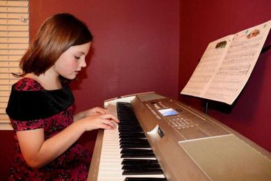 Young musicians at Sinking Spring church make Christmas video for shut-ins