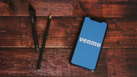 How to Cash Checks in Venmo Without a Bank Account