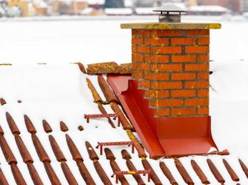 Iowa Homeowners: How To Prevent Roof Damage Over The Winter 