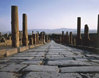 5 Tools Used By The Ancient Romans To Build Their World-Famous Roads