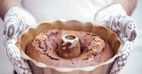 How to Get Cake Out of a Bundt Pan in One Piece