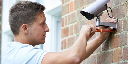 3 Tips for Maximizing the Effectiveness of Home Security Cameras