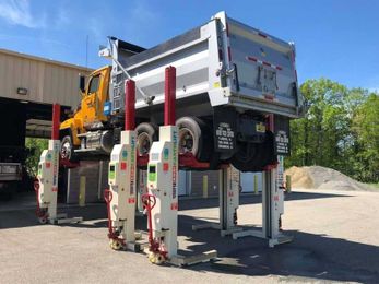 Truck Lift Selection & Safety Tips