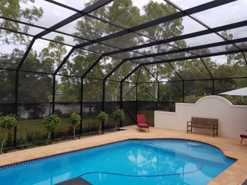 4 Big Benefits of Florida Pool Enclosures