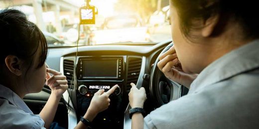 5 Reasons Why the Car Smells Bad