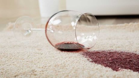 Remove Stains From Your Carpet With Baking Soda and Vinegar