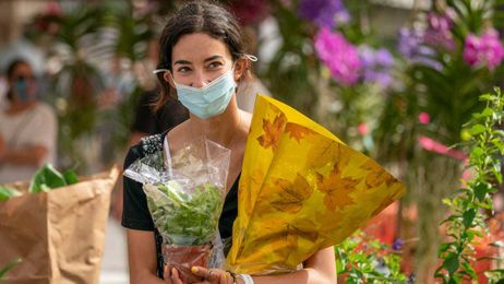 Enjoy the outdoors: A guide to local green markets and farmers markets