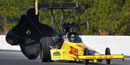 Here's the Differences Between NHRA Top Fuel Dragster and a Top Alcohol Dragster