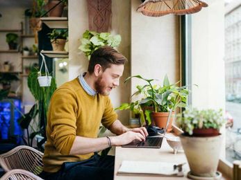 A second credit card: When it's wise to get one, when it's not