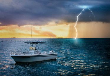 Do These 6 Things When Caught in a Lightning Storm on Your Boat