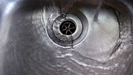 Keep Your Sink Sparkling for a Cleaner-looking Kitchen