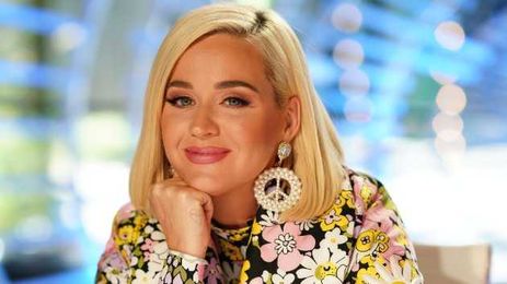 Watch Katy Perry make tiny vegan apple cider donuts