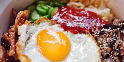 What Is Bibimbap? And How to Build Your Own Beautiful Rice Bowl