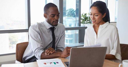 Still Doing Payroll In-House? Here Are 7 Benefits Of Outsourcing Payroll.