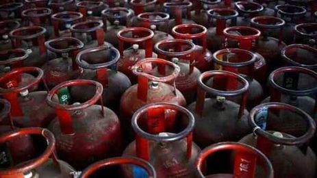 Here's how LPG customers can book a refill from distributor of their choice