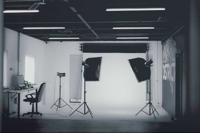 Set up a Professional Photo Studio Anywhere with FlashBooth
