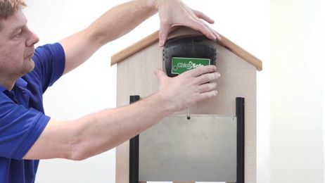 How to Set Up Your Brinsea ChickSafe Hen House Door Opener