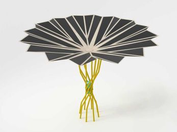Blossoming Beach Umbrella Uses Solar Energy to Cool You Down