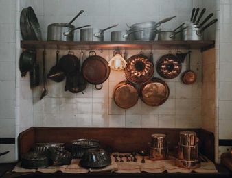 How to Avoid Toxins in Your Cookware