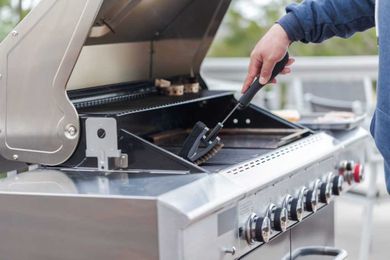 Are you cleaning your grill grates the right way?? Find out!