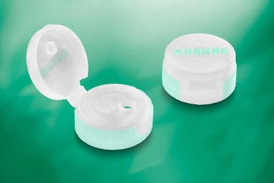 Freeformer for living hinges and flip-top closures