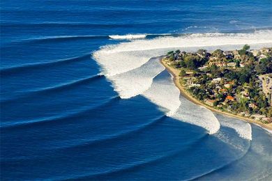 What is wave diffraction?