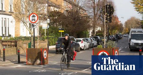 Low-traffic schemes halve number of road injuries, study shows