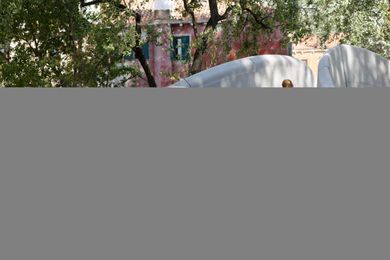 [VIDEO] 3D-Printed Bridge Uses Gravity to Stand