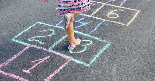 22 Playful Sidewalk Chalk Ideas To Inspire Children To Create Outdoors