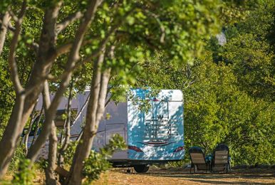 19 Places You Wouldn’t Expect To Find RV Dry Camping Available