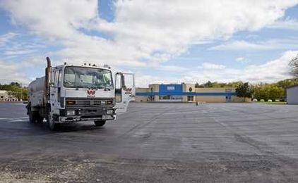 Concrete Parking Lot vs. Asphalt Parking Lot: Pros and Cons
