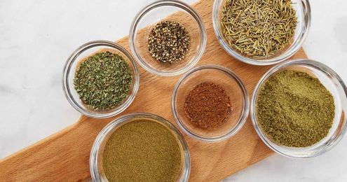 This Is How to Make Poultry Seasoning from Scratch