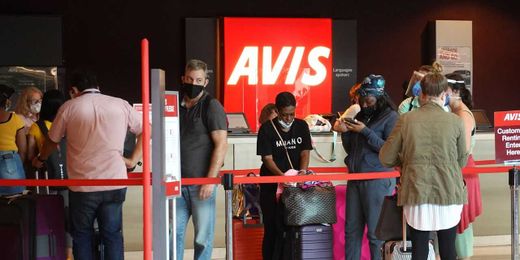 Avis and Hertz Stocks Surge. High Rental Prices and Strong Used-Car Sales Are Helping.