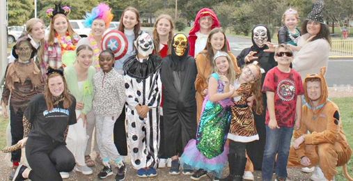 Tutoring program dresses up for bash