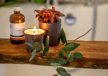 what is an aromatherapy_candle ? essential_oils & their benefits